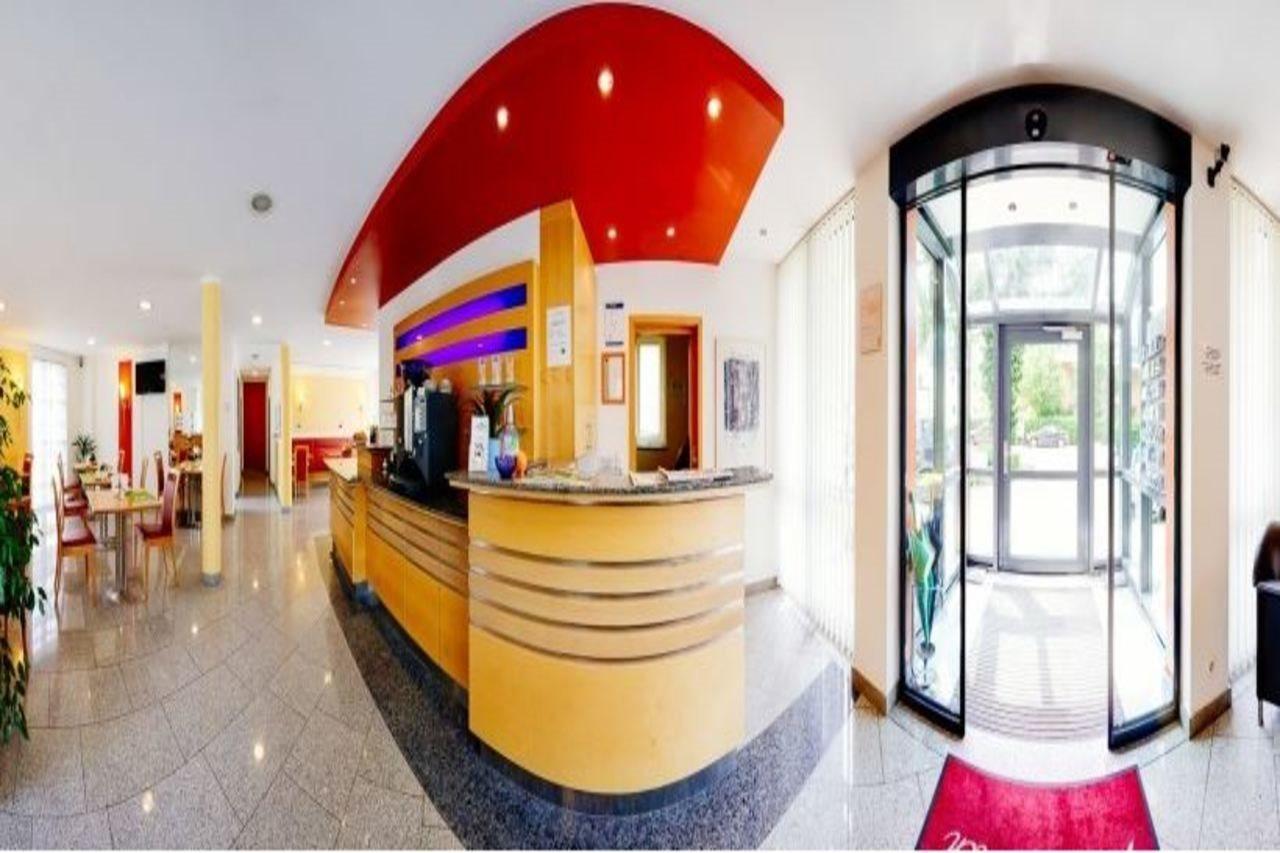 Hotel Graf Lehndorff Zur Messe Мюнхен Экстерьер фото
